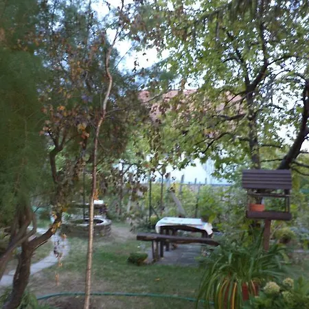 Flora Apartman Appartement Tihany