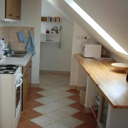 Appartement Flora Apartman *