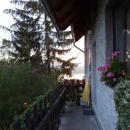 Flora Apartman Appartement *
