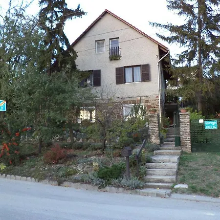 Appartement Flora Apartman Tihany